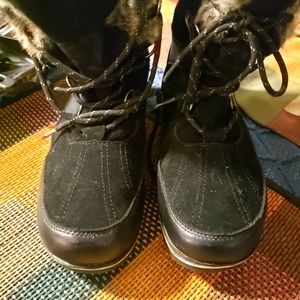 Champion Faux Fur Lined Snow Boots Size 11 Champion Color black Excellent cond